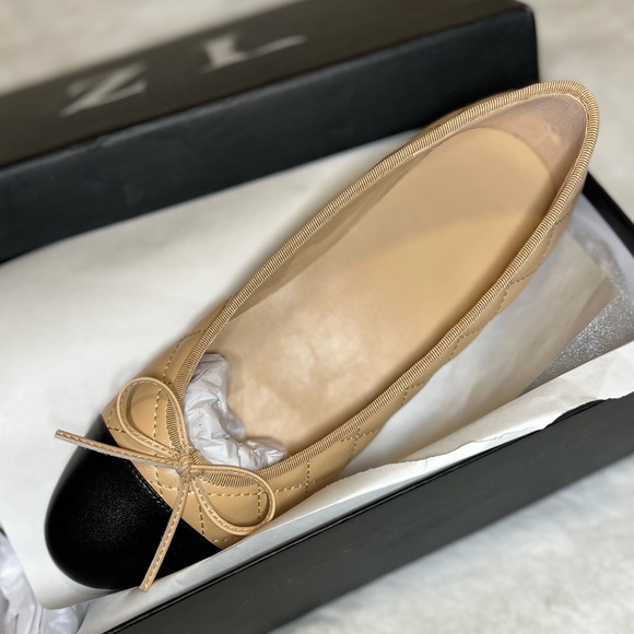 Tan quilted leather flats - Picture 3 of 4